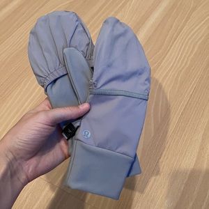 Lululemon Athletica Gloves